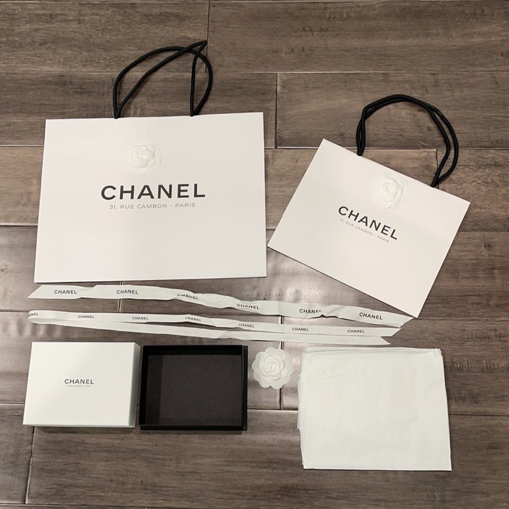 Authentic 31 Rue Cambon Chanel Gift Bags & Box